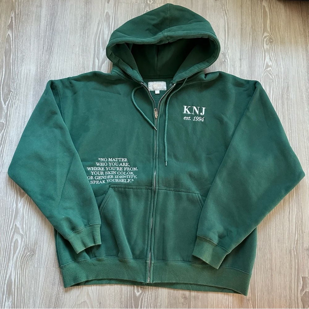 private paradise - KNJ dark green zip up (BTS)